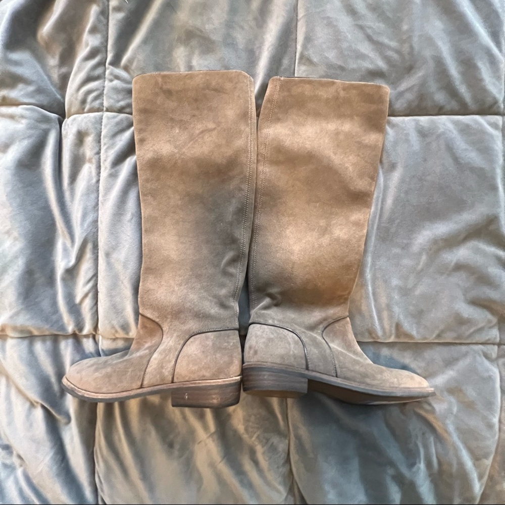 Ugg Rider Boots NWOT